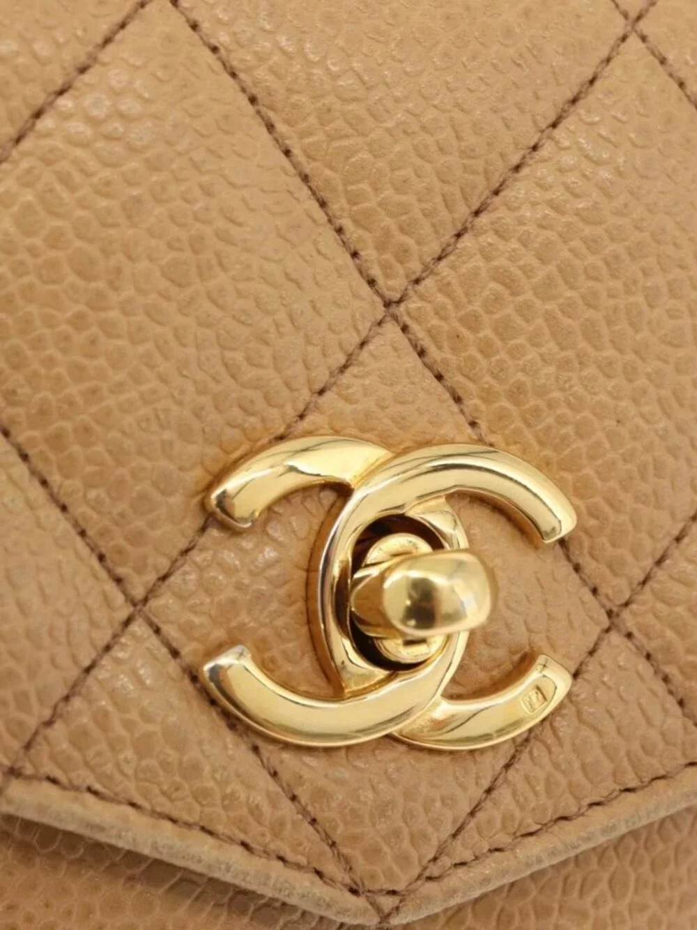 CHANEL Matelasse Waist Bag Grained Calf Skin Beige Gold CC Auth BA12986V